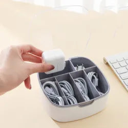 Caja organizadora de cables de carga